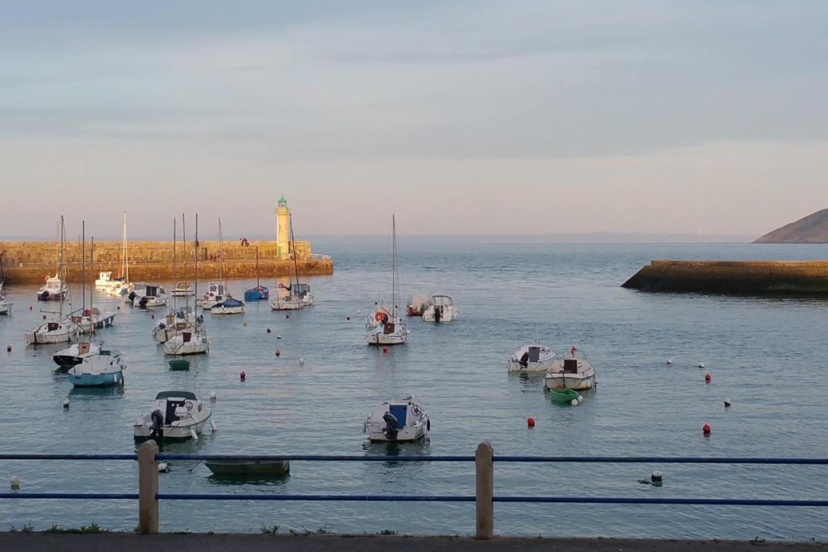 Au Bruit Des Vagues Apartman Binic Kültér fotó