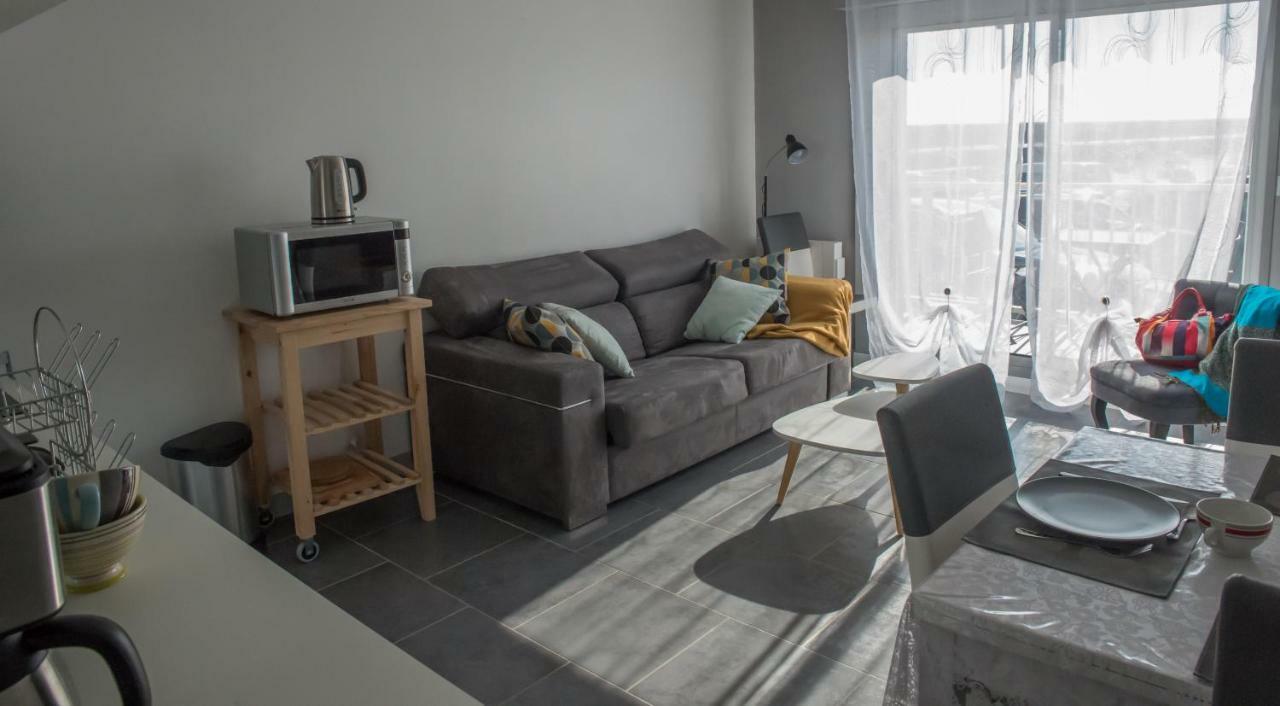 Au Bruit Des Vagues Apartman Binic Kültér fotó